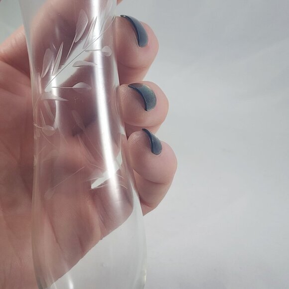 Vintage Bud Vase Set Etched Small Glass Vases Depression Ware Home Decor Gift 6" - Picture 3 of 3